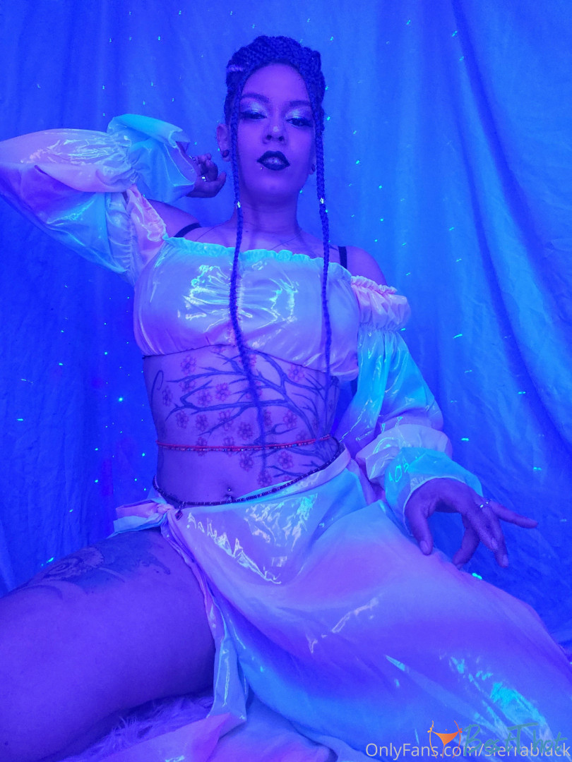 Photo by sierrablack published on January 26,2025 01:01:15 - BestThots