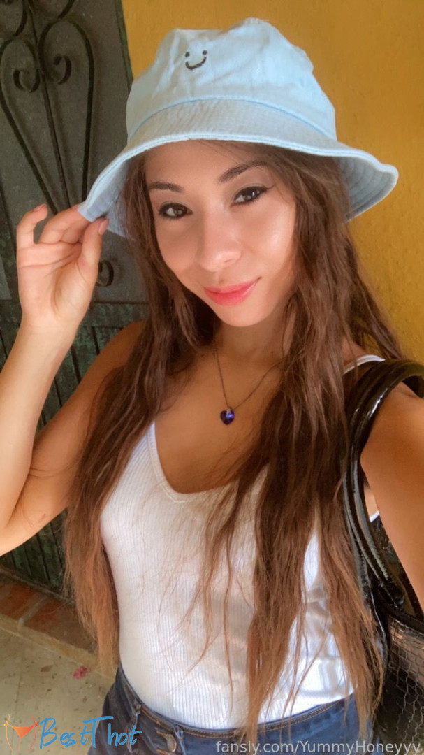 Photo by yummyhoneyyy published on January 24,2025 04:01:22 - BestThots