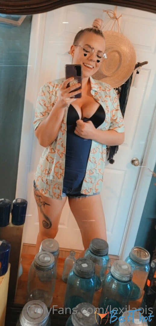 Photo by lexilapis published on January 24,2025 02:03:22 - BestThots