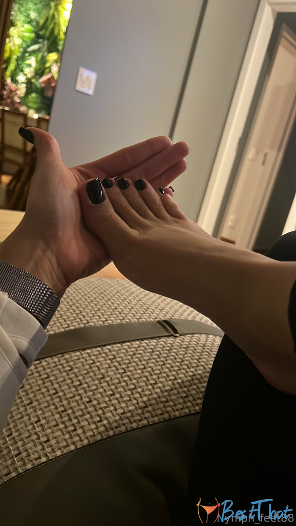 Photo by my-feet88 published on January 24,2025 05:01:08 - BestThots