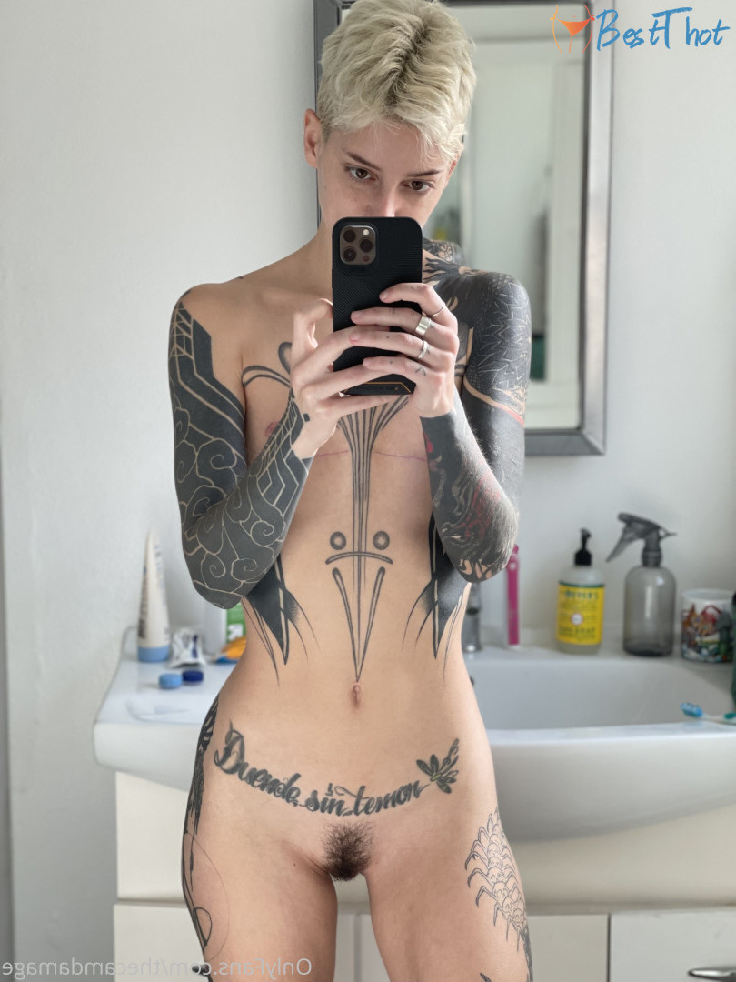 Photo by thecamdamage published on December 21,2024 06:09:47 - BestThots