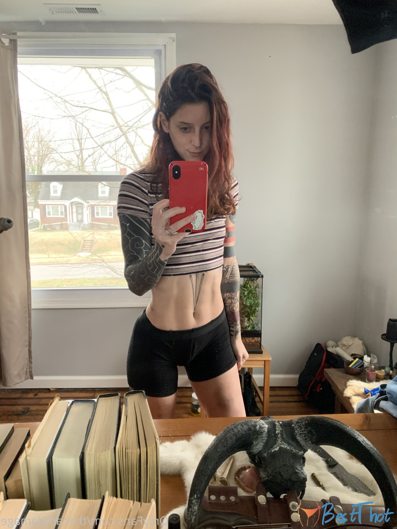 Photo by thecamdamage published on December 21,2024 06:09:58 - BestThots