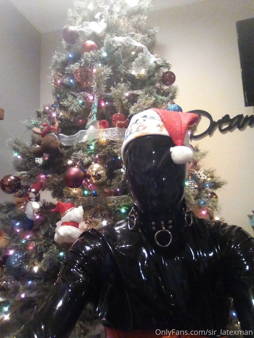 Photo by sir_latexman published on May 18,2023 00:12:25 - BestThots