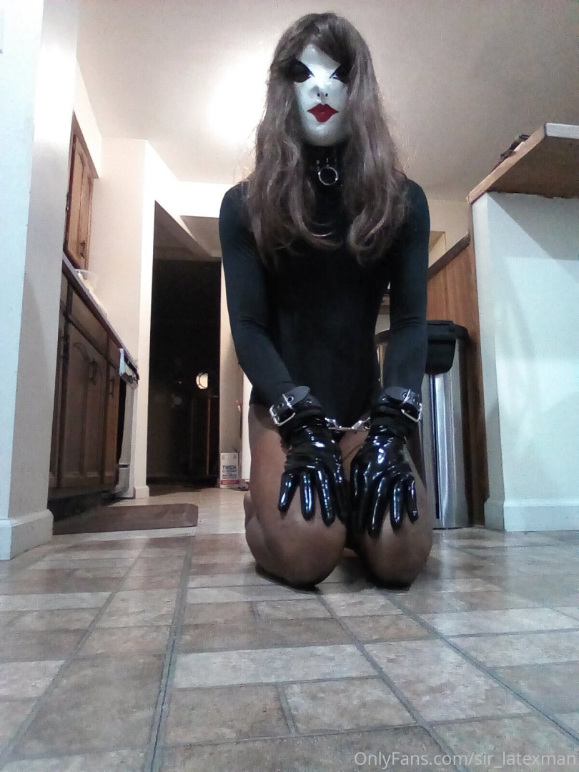 Photo by sir_latexman published on May 18,2023 00:12:42 - BestThots