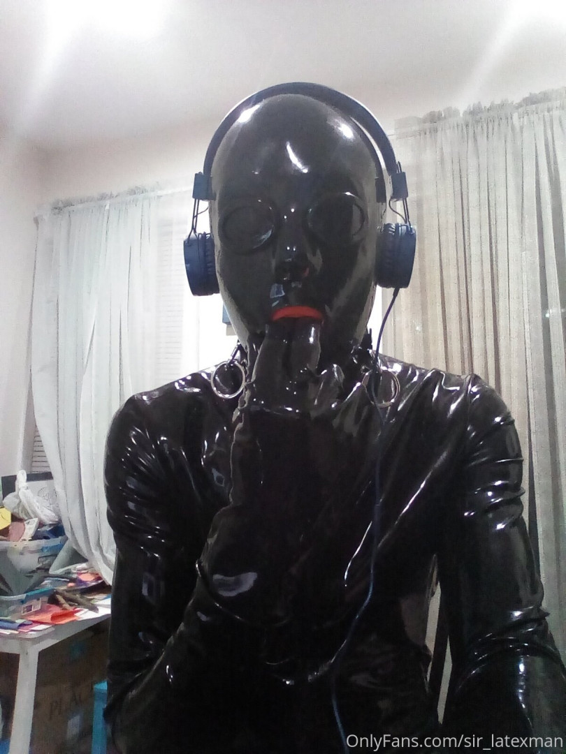 Photo by sir_latexman published on May 18,2023 00:13:17 - BestThots