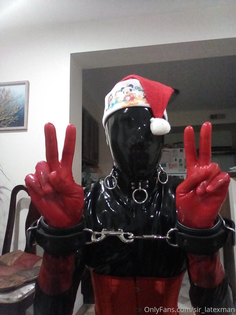 Photo by sir_latexman published on May 18,2023 00:13:21 - BestThots