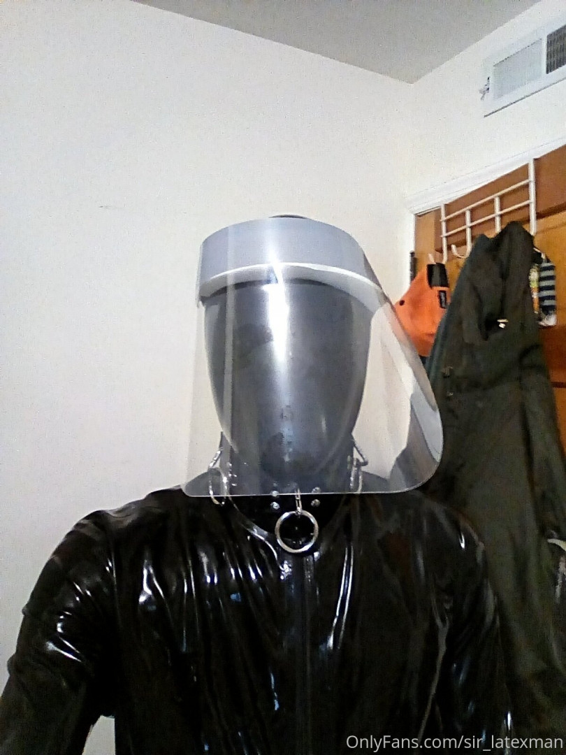 Photo by sir_latexman published on May 18,2023 00:13:51 - BestThots