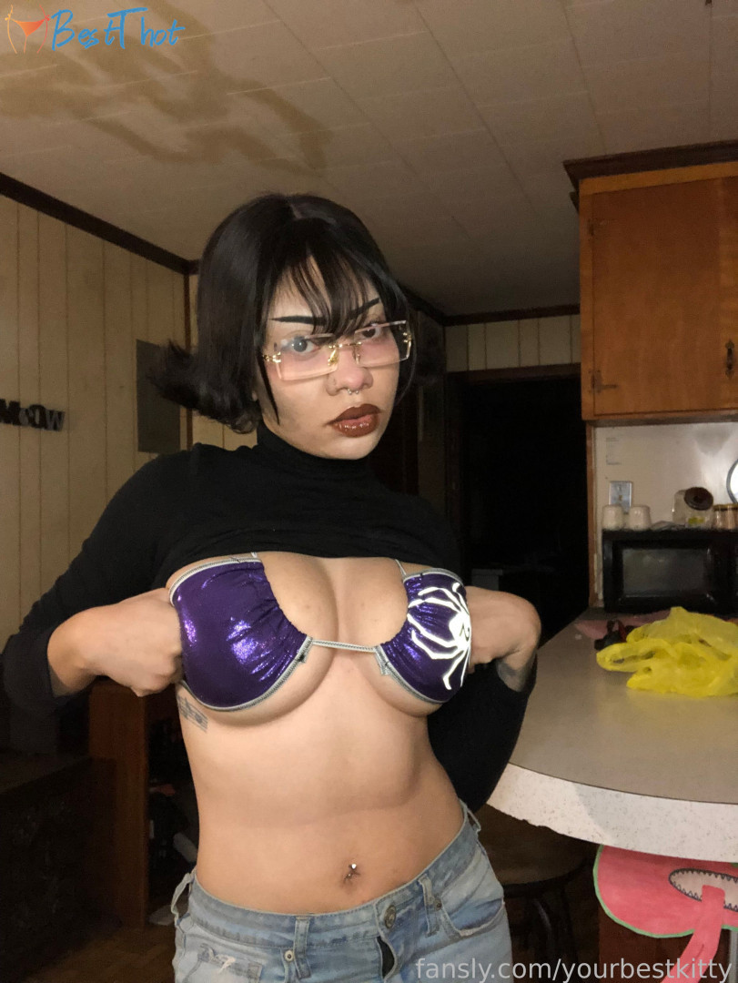 Photo by yourbestkitty published on January 24,2025 17:03:12 - BestThots