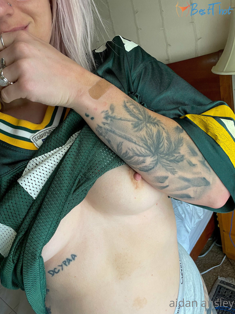 Photo by ssmallz published on January 24,2025 23:01:23 - BestThots