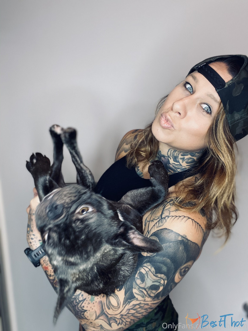 Photo by madaamhuntress published on January 25,2025 03:00:10 - BestThots