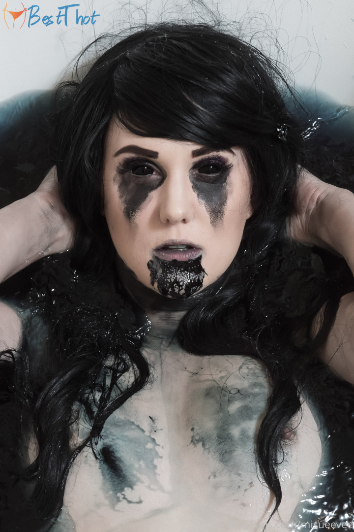 Photo by misueevee published on January 26,2025 01:00:05 - BestThots