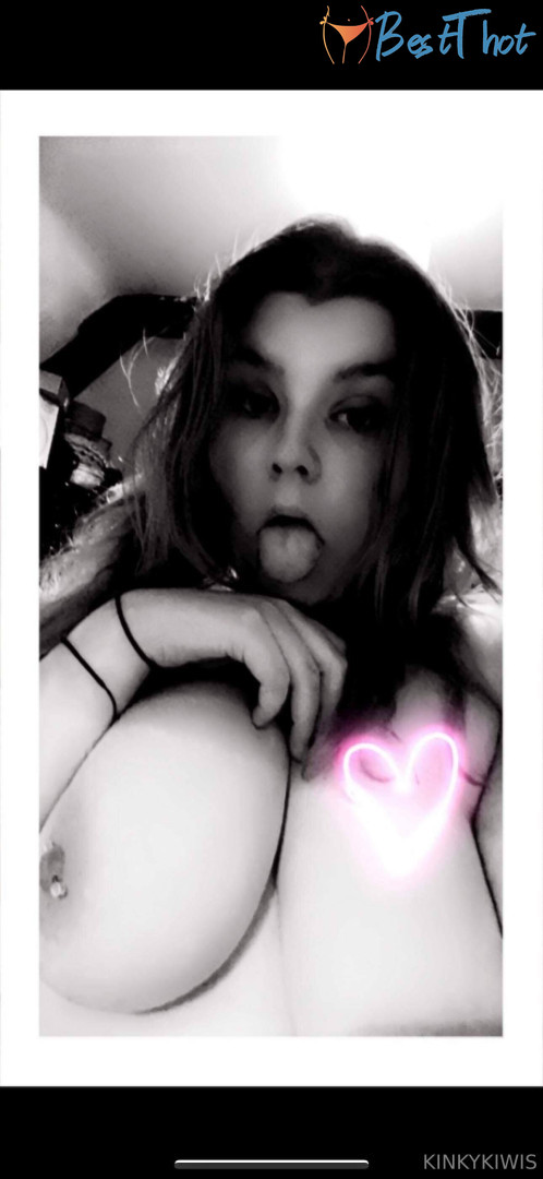 kinkykiwis #9775470