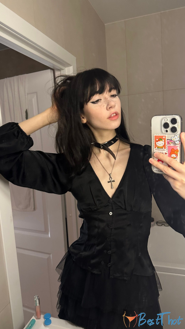 Photo by yoursmalldoll published on January 25,2025 15:00:39 - BestThots