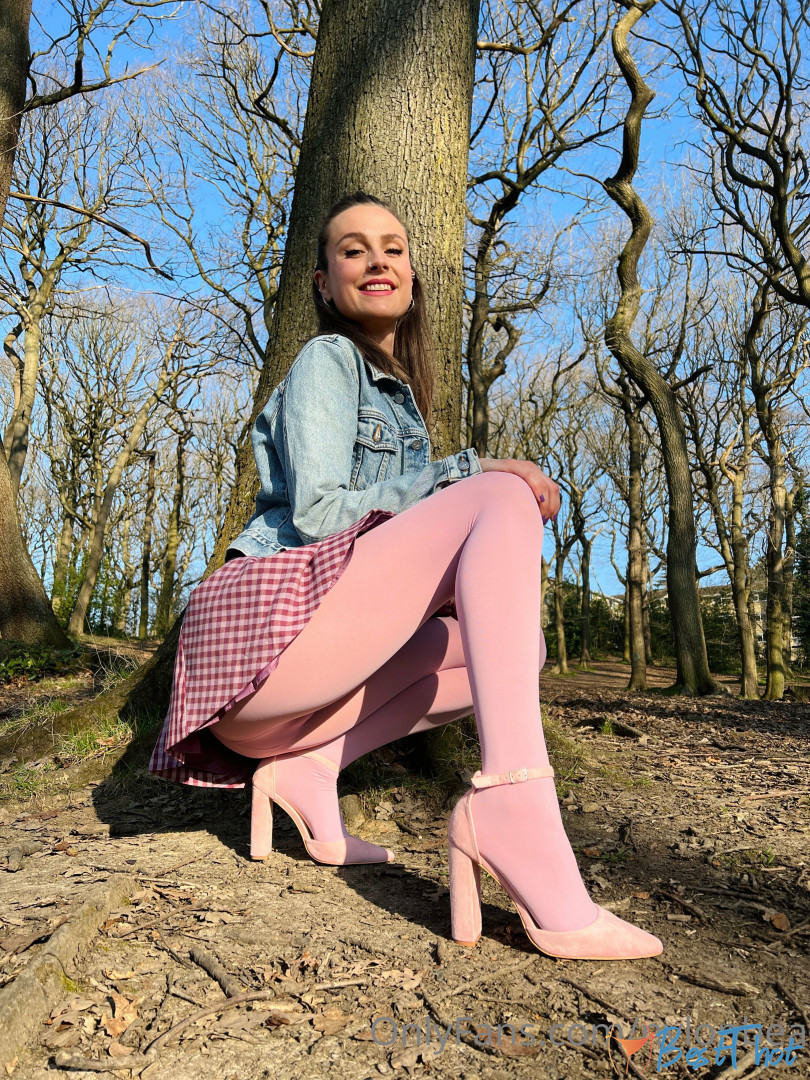 Photo by nylonbea published on January 25,2025 19:00:47 - BestThots