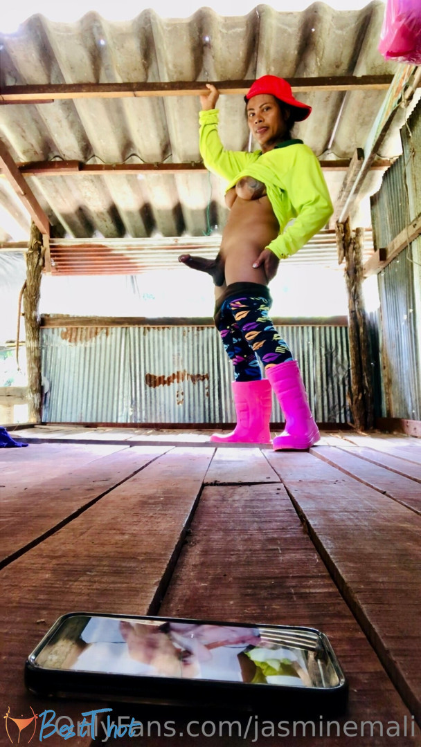 Photo by jasminemali published on January 25,2025 12:00:49 - BestThots