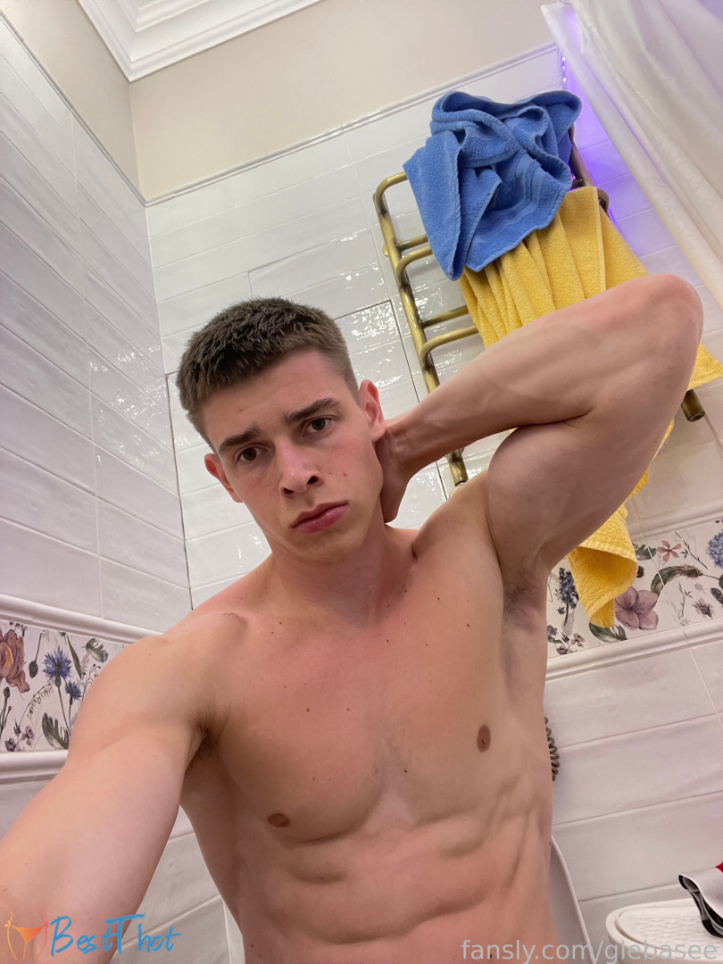 Photo by glebasee published on January 25,2025 10:00:16 - BestThots