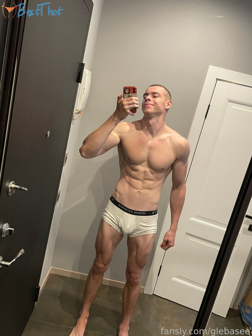 Photo by glebasee published on January 25,2025 10:00:43 - BestThots