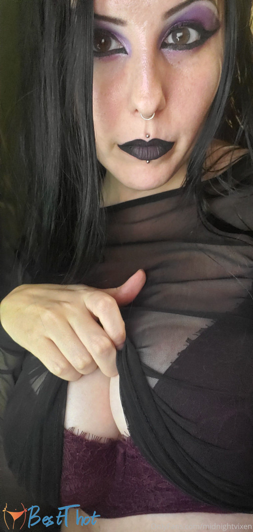 Photo by midnightvixen published on January 25,2025 23:01:27 - BestThots