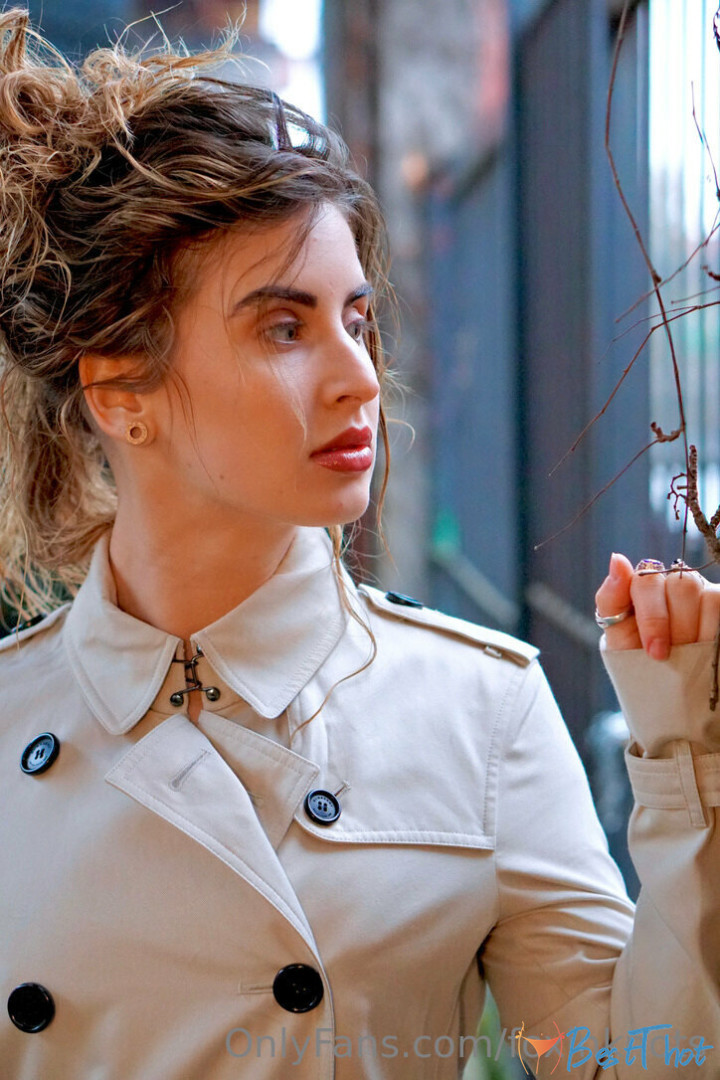 Photo by caprice-de-lune published on January 25,2025 13:00:34 - BestThots