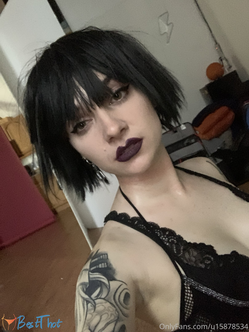 Photo by poisonne published on January 25,2025 19:00:34 - BestThots