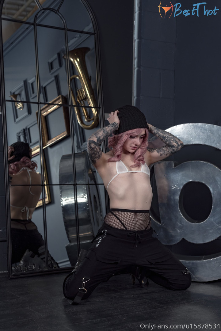 Photo by poisonne published on January 25,2025 19:00:38 - BestThots