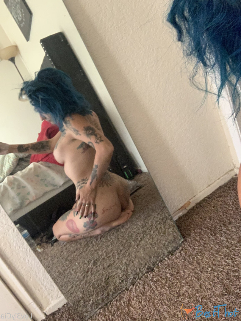 Photo by lovelygia published on December 13,2024 18:04:52 - BestThots