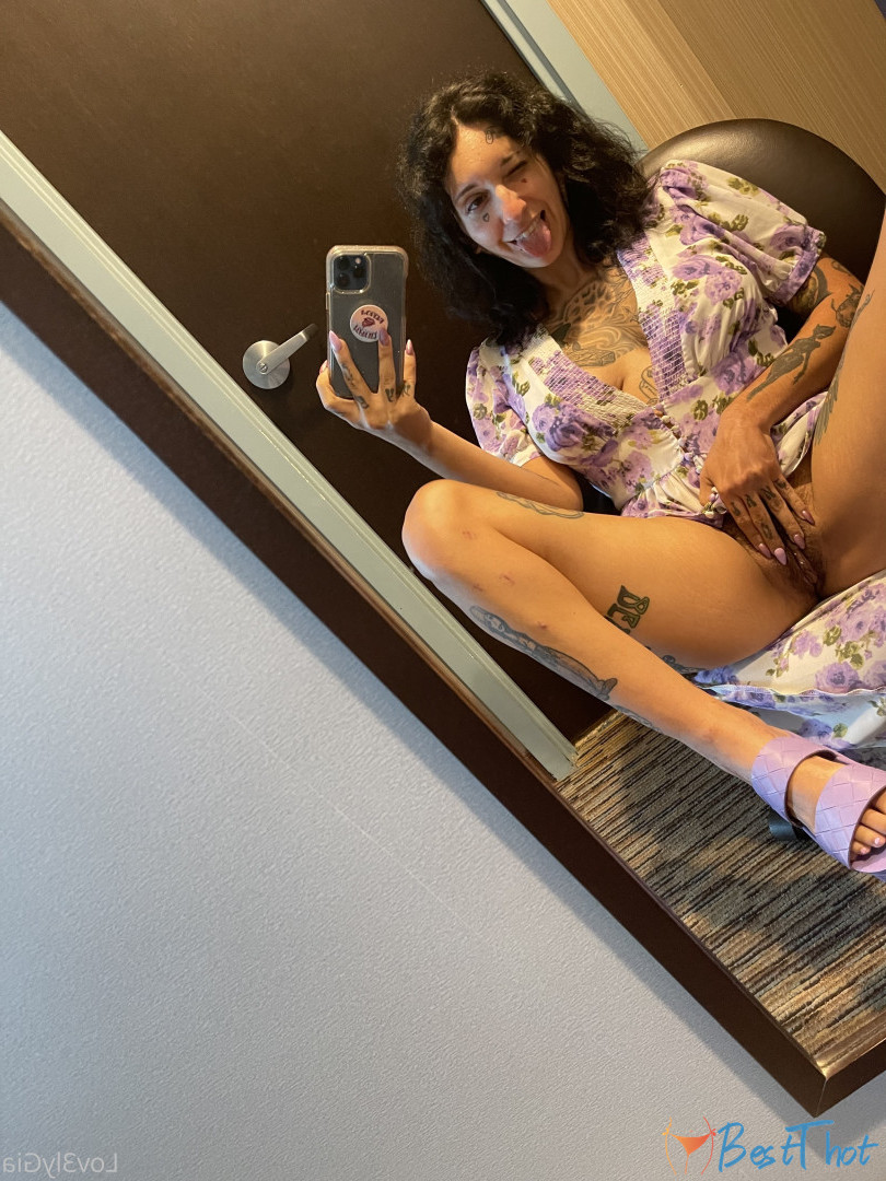Photo by lovelygia published on December 13,2024 19:02:17 - BestThots