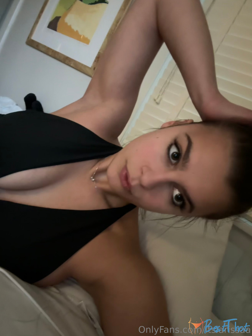 itslarissaa #9780584