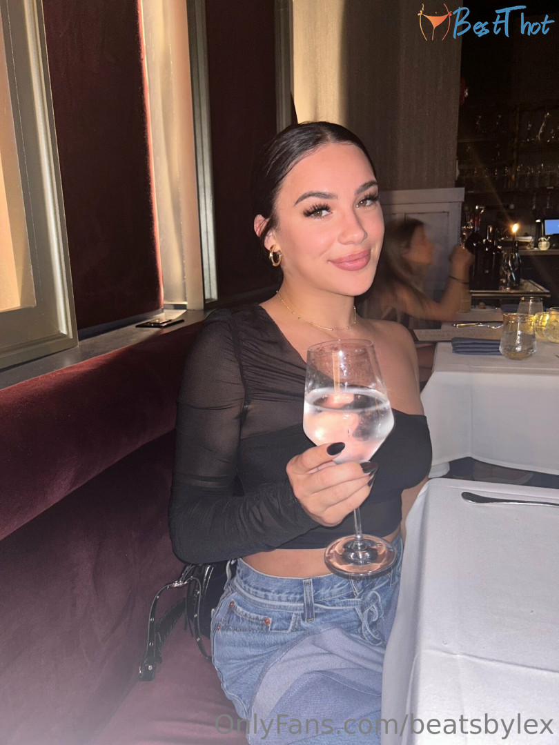 Photo by francesca-official published on January 25,2025 22:01:45 - BestThots