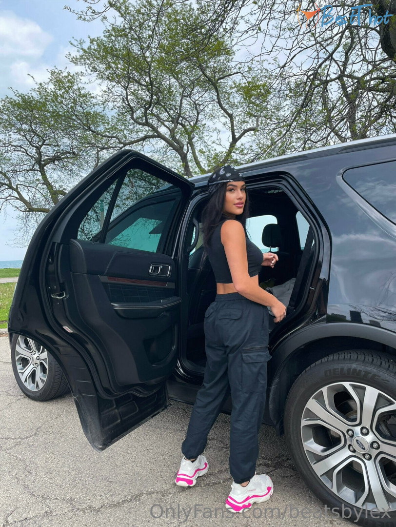 francesca-official #9781907