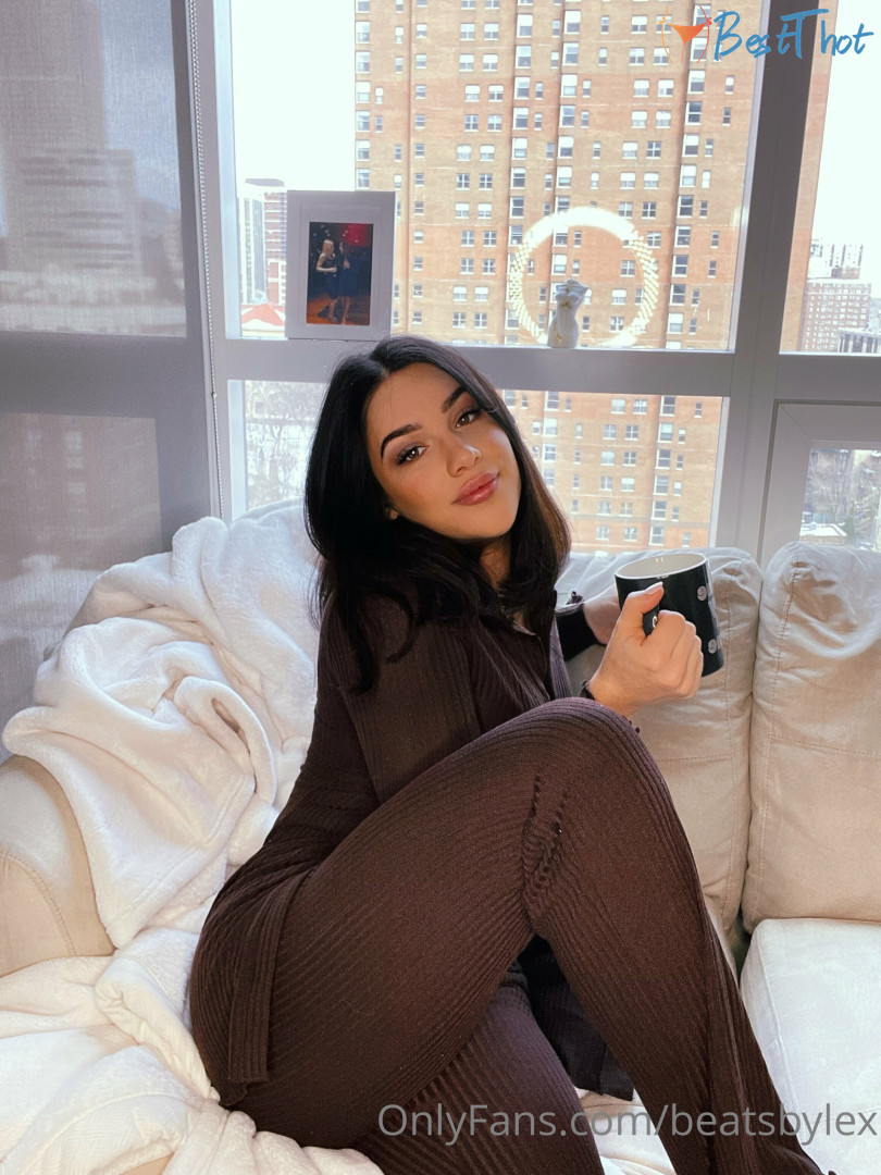 Photo by francesca-official published on January 25,2025 23:00:47 - BestThots