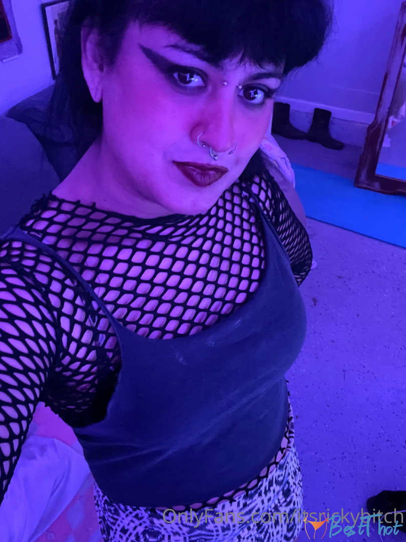 itsrickybitch #9783192