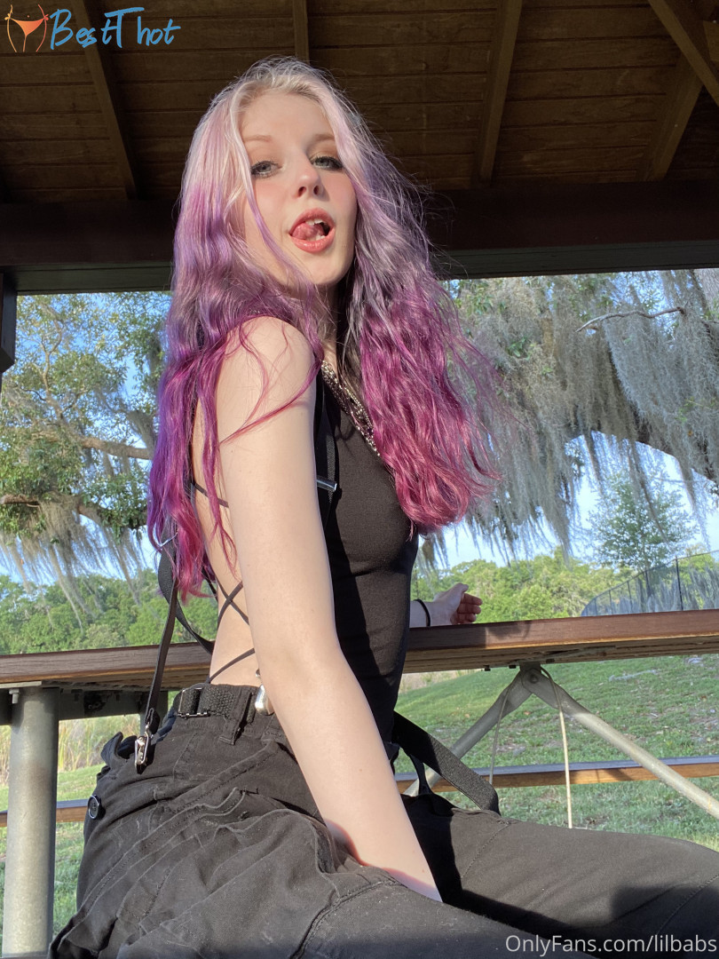 Photo by breakmebab published on January 25,2025 23:00:06 - BestThots