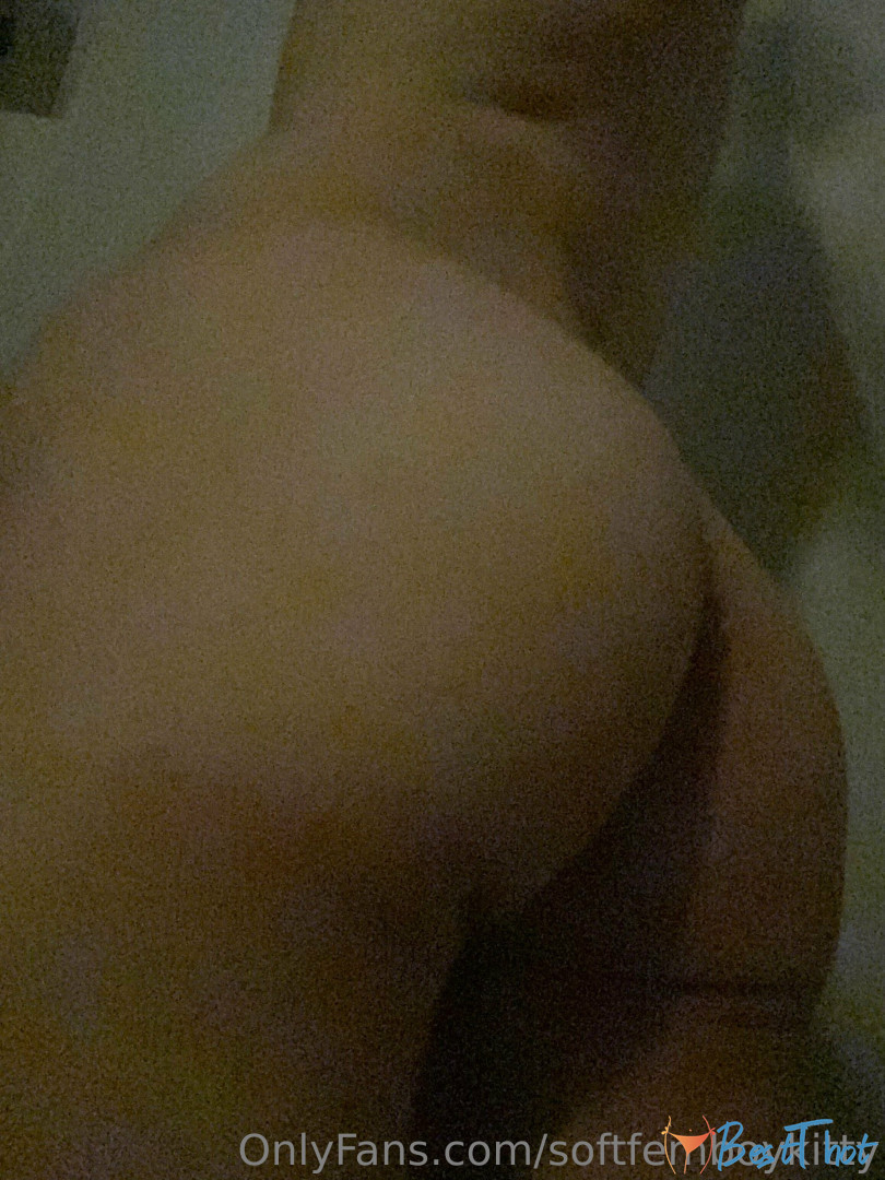 Photo by softfemininekitty published on January 25,2025 23:01:36 - BestThots