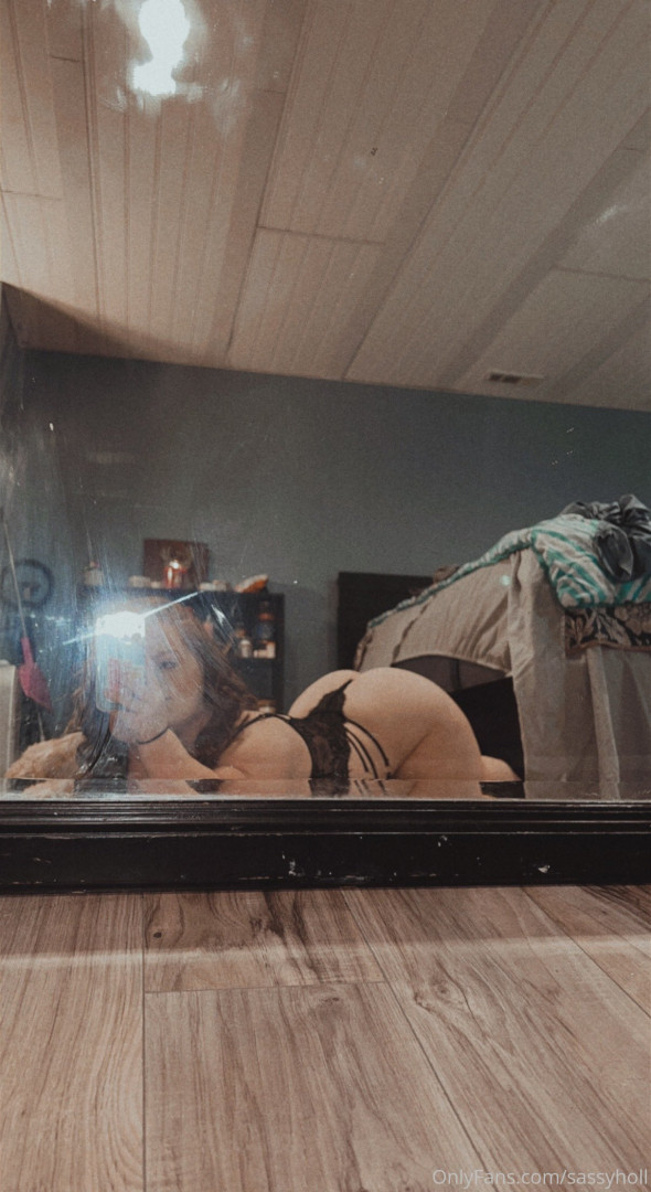 Photo by sassyholly published on July 4,2023 11:00:45 - BestThots