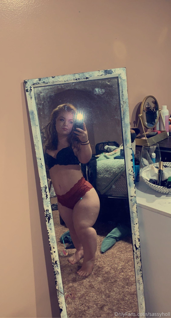 Photo by sassyholly published on July 4,2023 11:01:36 - BestThots