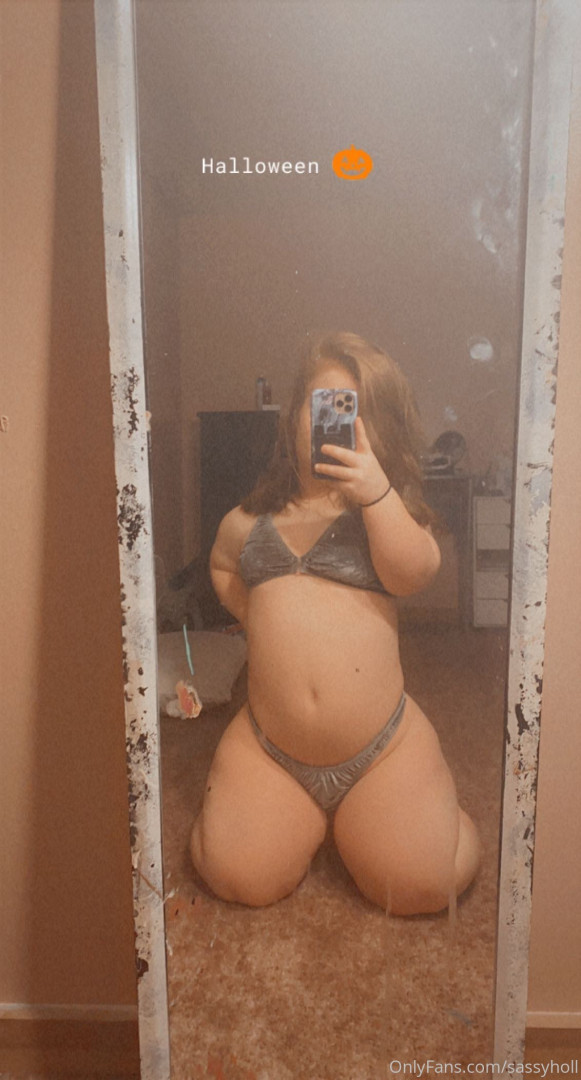 Photo by sassyholly published on July 4,2023 11:01:41 - BestThots
