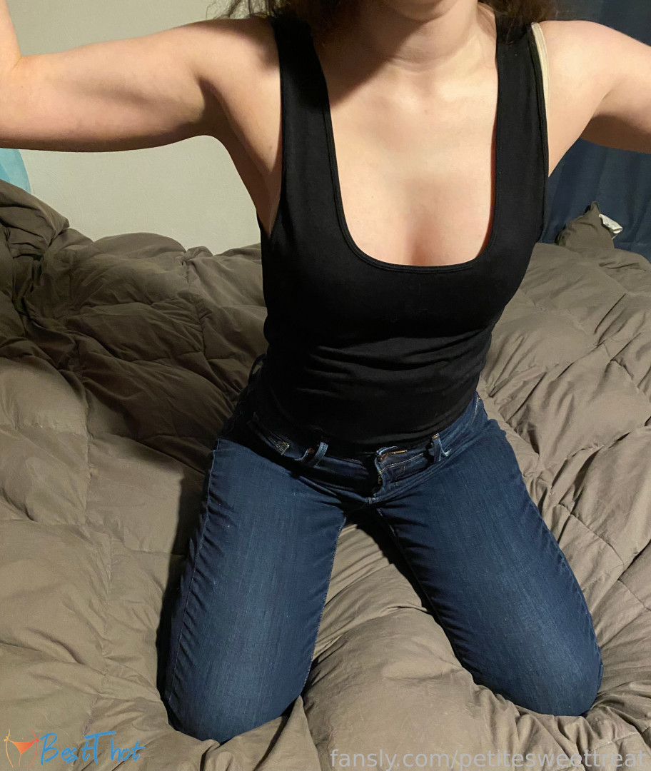 Photo by petitesweettreat published on January 27,2025 09:02:36 - BestThots