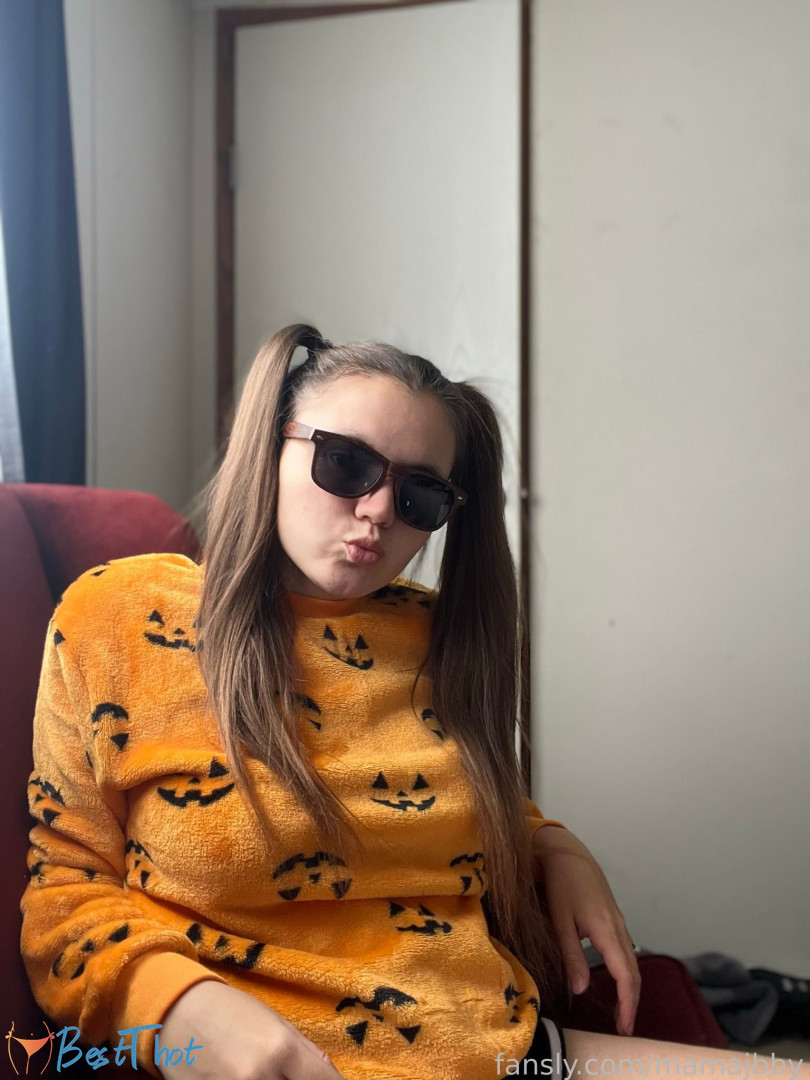 ryliefoxx #9795400
