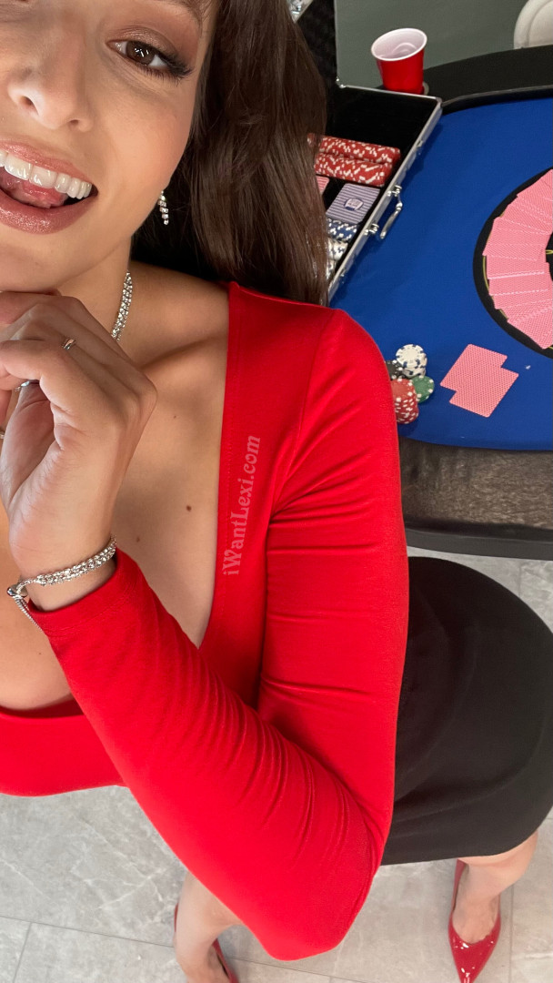 Photo by lexilunaxoxo published on October 17,2023 03:46:18 - BestThots