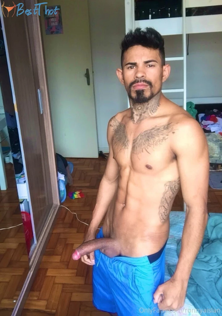 ronnyaislan #9802280