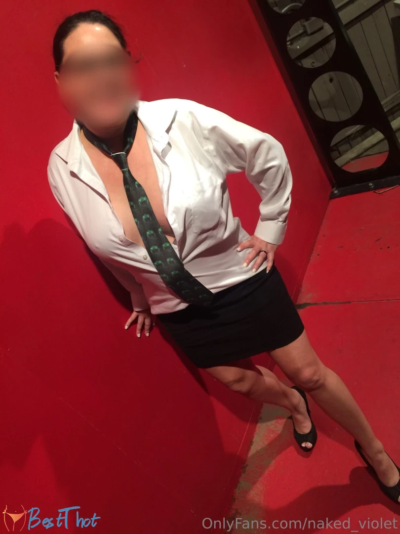 naked-violet #9799572