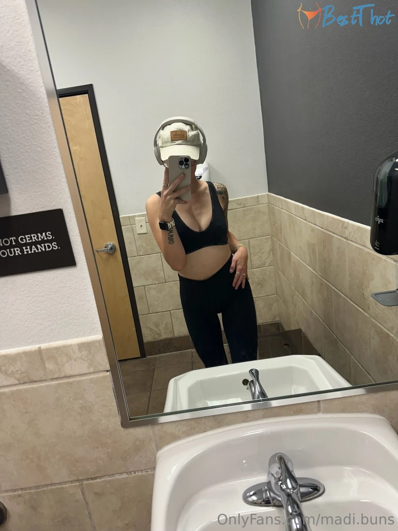 Photo by madi-buns published on January 28,2025 01:02:46 - BestThots