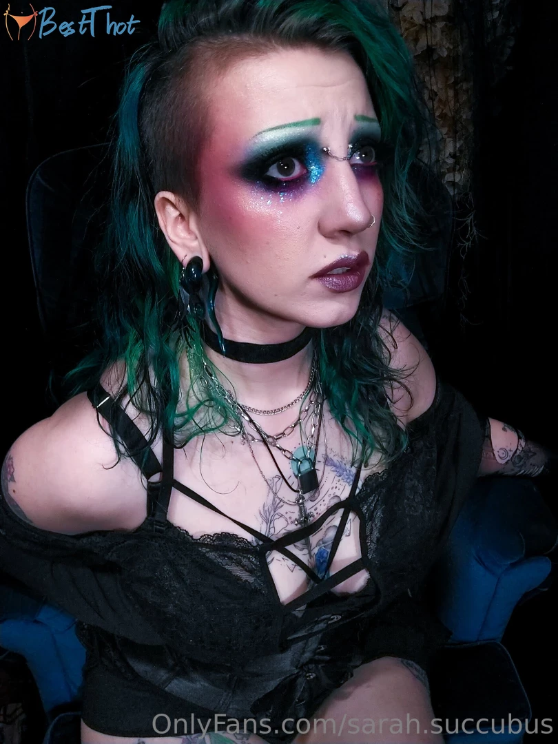 Photo by sarah-succubus published on January 27,2025 23:01:40 - BestThots