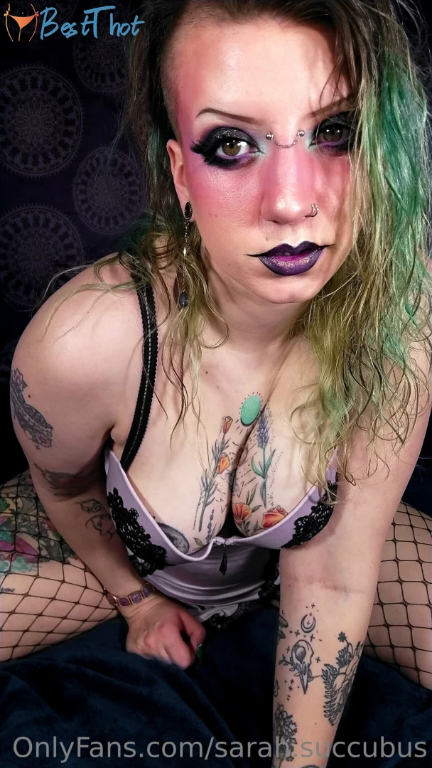 Photo by sarah-succubus published on January 28,2025 00:00:20 - BestThots
