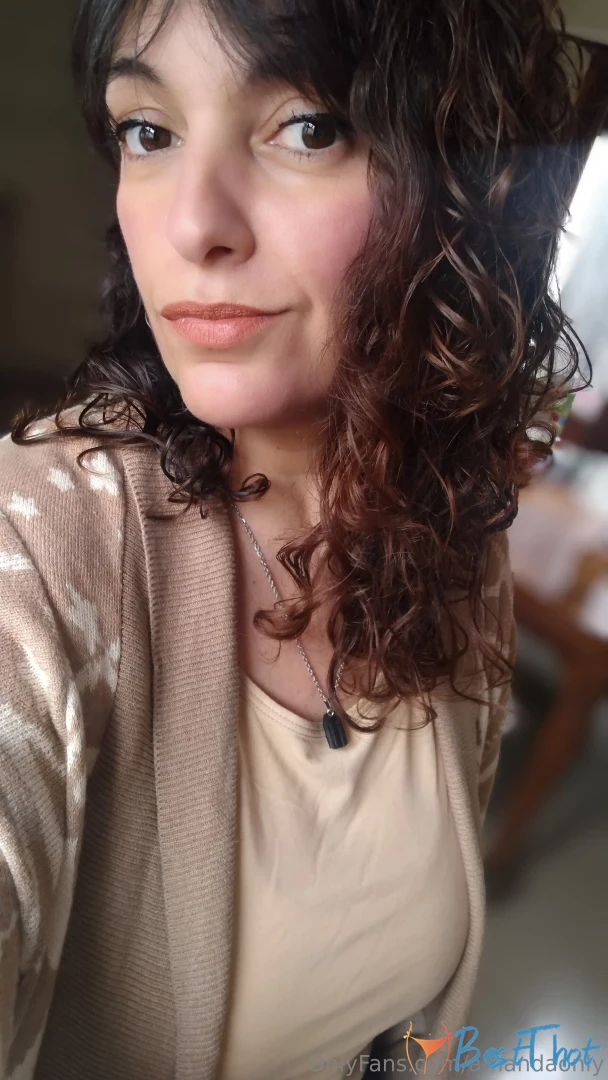 Photo by amandaonly published on January 28,2025 04:02:22 - BestThots