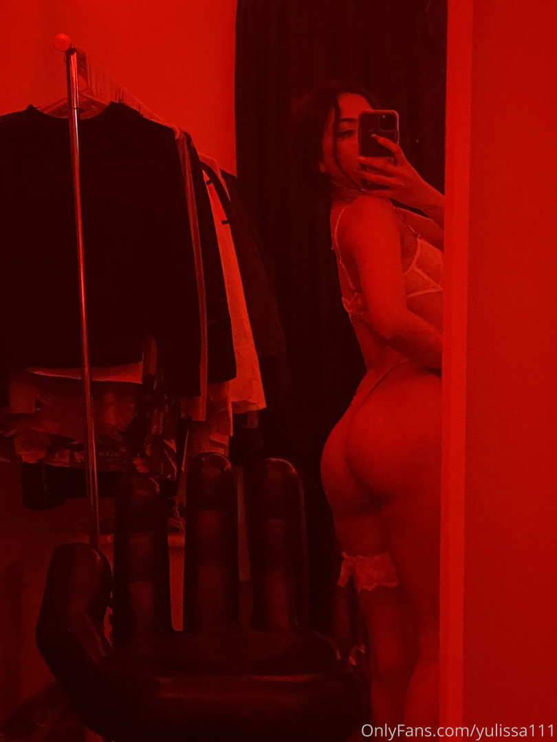 Photo by vixen177 published on October 11,2023 22:33:02 - BestThots