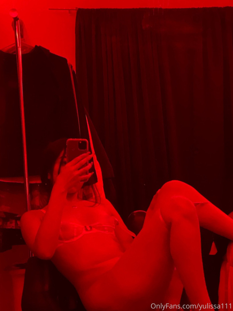Photo by vixen177 published on October 11,2023 23:53:28 - BestThots