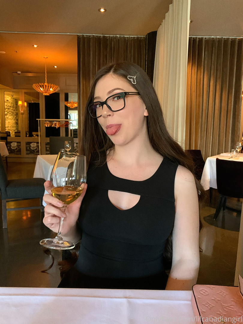 Photo by lilcanadiangirl published on October 16,2023 08:58:42 - BestThots