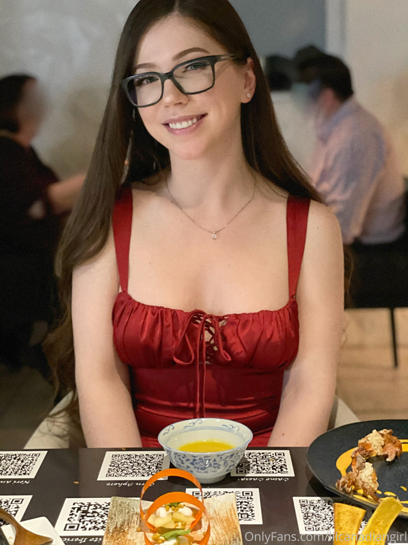 Photo by lilcanadiangirl published on October 16,2023 11:05:39 - BestThots